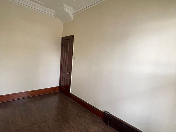 3rd image of 112 Vliet Blvd #1