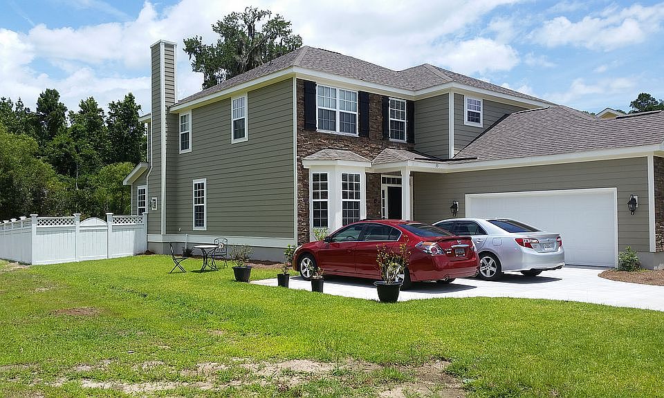 2nd image of 33 Shell Hall Way