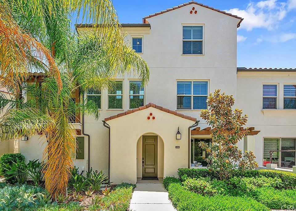 1st image of 264 Borrego Dr
