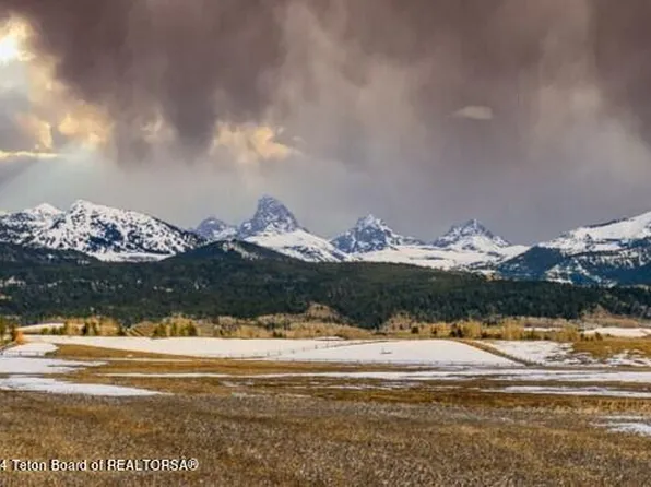 4581 Surprise Valley Rd, Tetonia, ID 83452