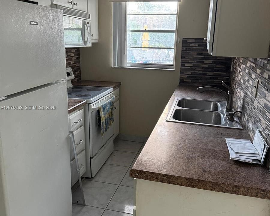 2nd image of 2145 Pierce St APT 116