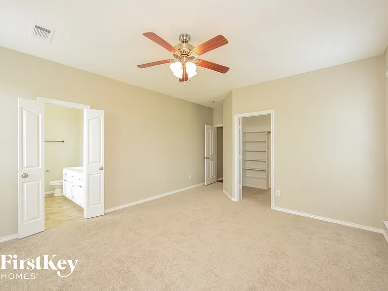 10649 Fossil Hill Dr — Photo 10