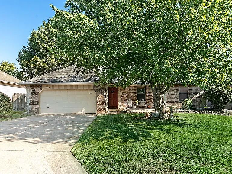 3957 W Wayland St — Photo 4