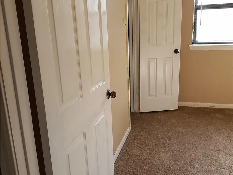 15526 Rio Plaza Dr — Photo 26