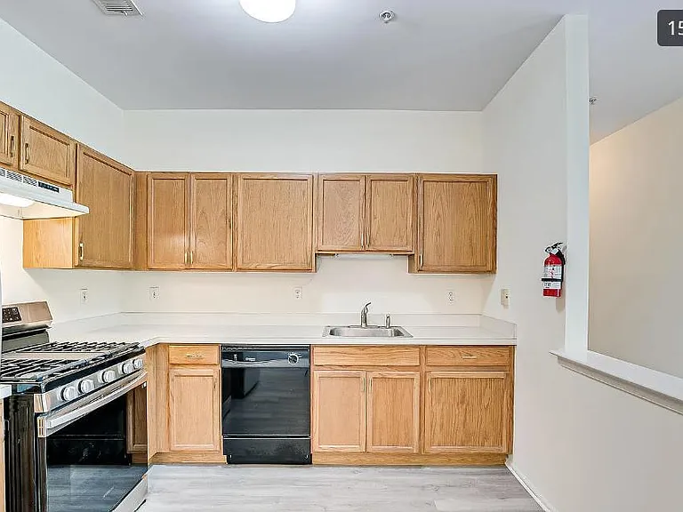 118 Frank Ct #118 — Photo 26
