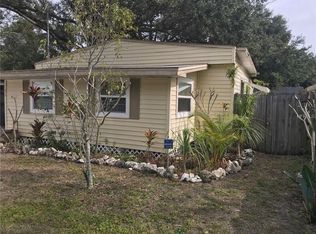 813 37th St W, Bradenton, FL 34205