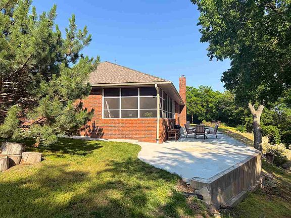 5th image of 4 Ridge Dr