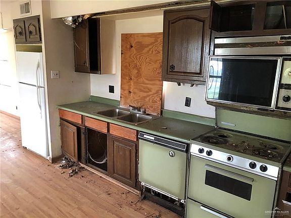 2nd image of 1508/1516 S Siesta Ln