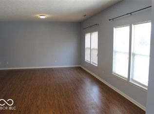 13370 White Granite Dr UNIT 300, Fishers, IN 46038