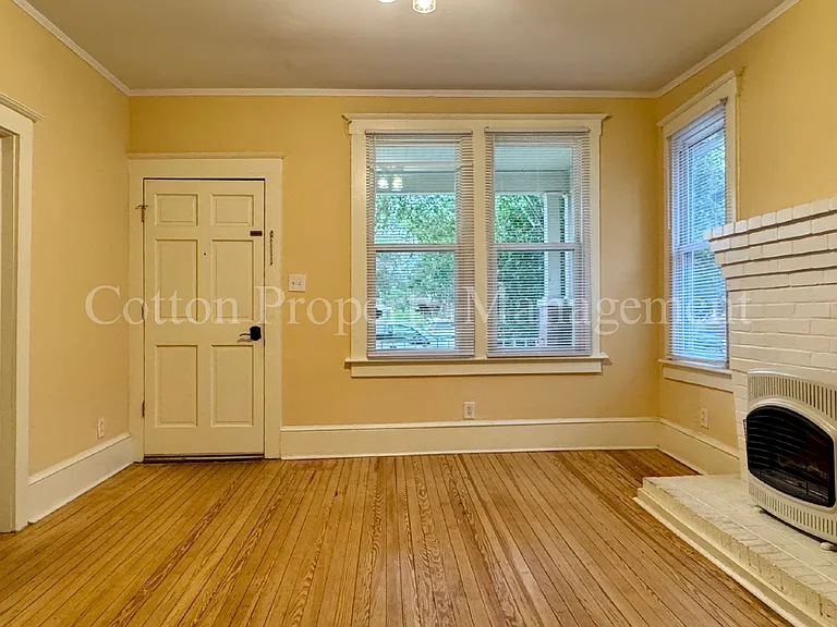 315 S 15th St — Photo 7