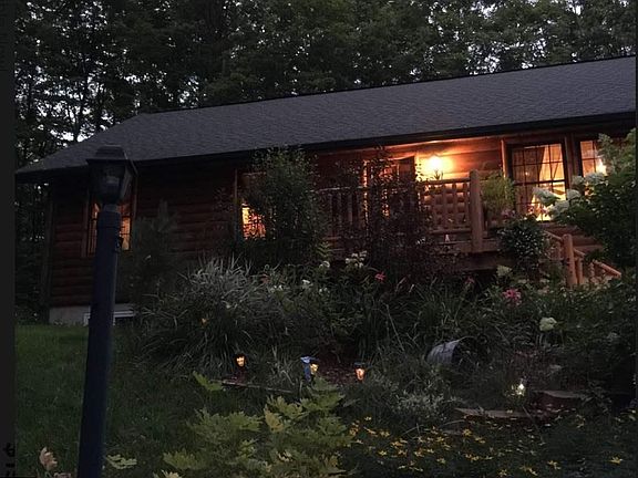 3rd image of 102 Karen Dr