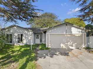 1041 Evanston Pl, Oxnard, CA 93033