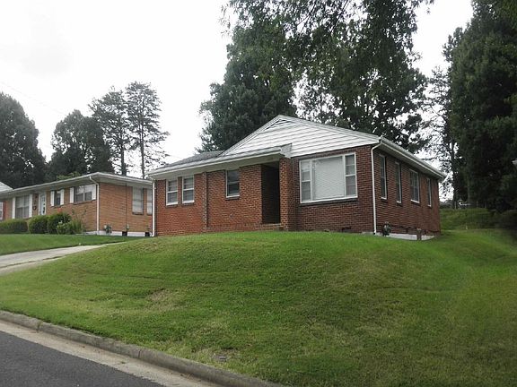 2nd image of 229 Brentwood Dr