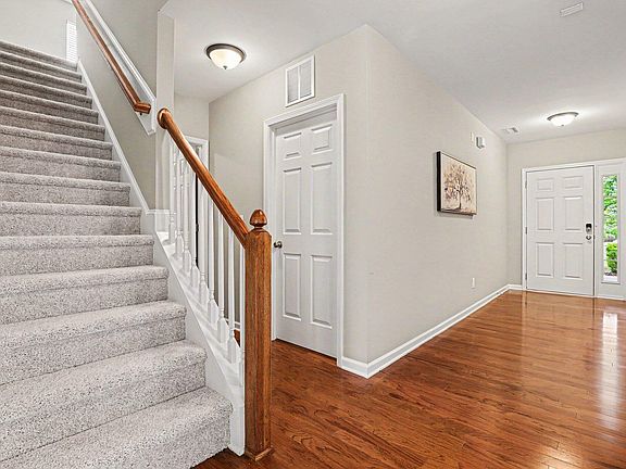 2nd image of 1504 Gracechurch St