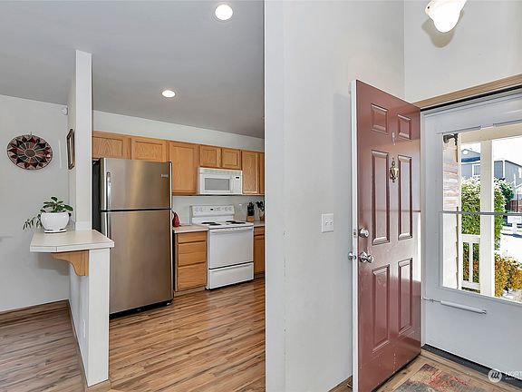 4th image of 6623 130th Street Ct E