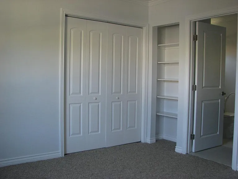502 Hampton Rd — Photo 10