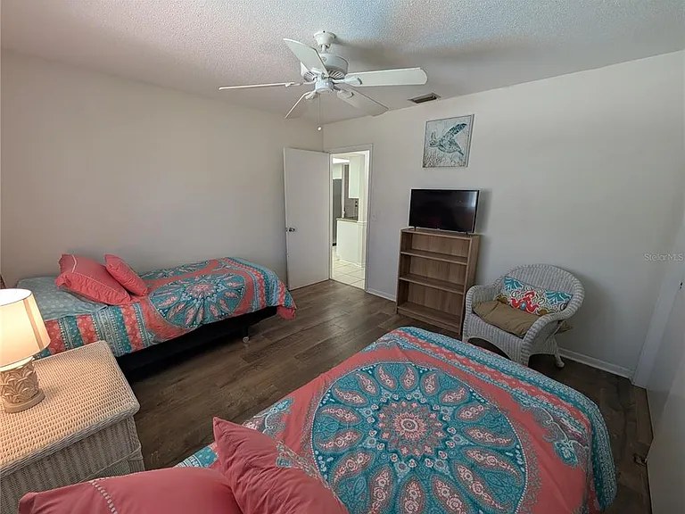 5355 Kent Rd — Photo 24