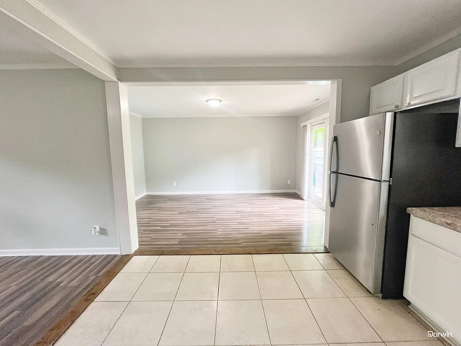 3 bed, 2.0 bath, 1165 sqft, $2,150 — Photo 2