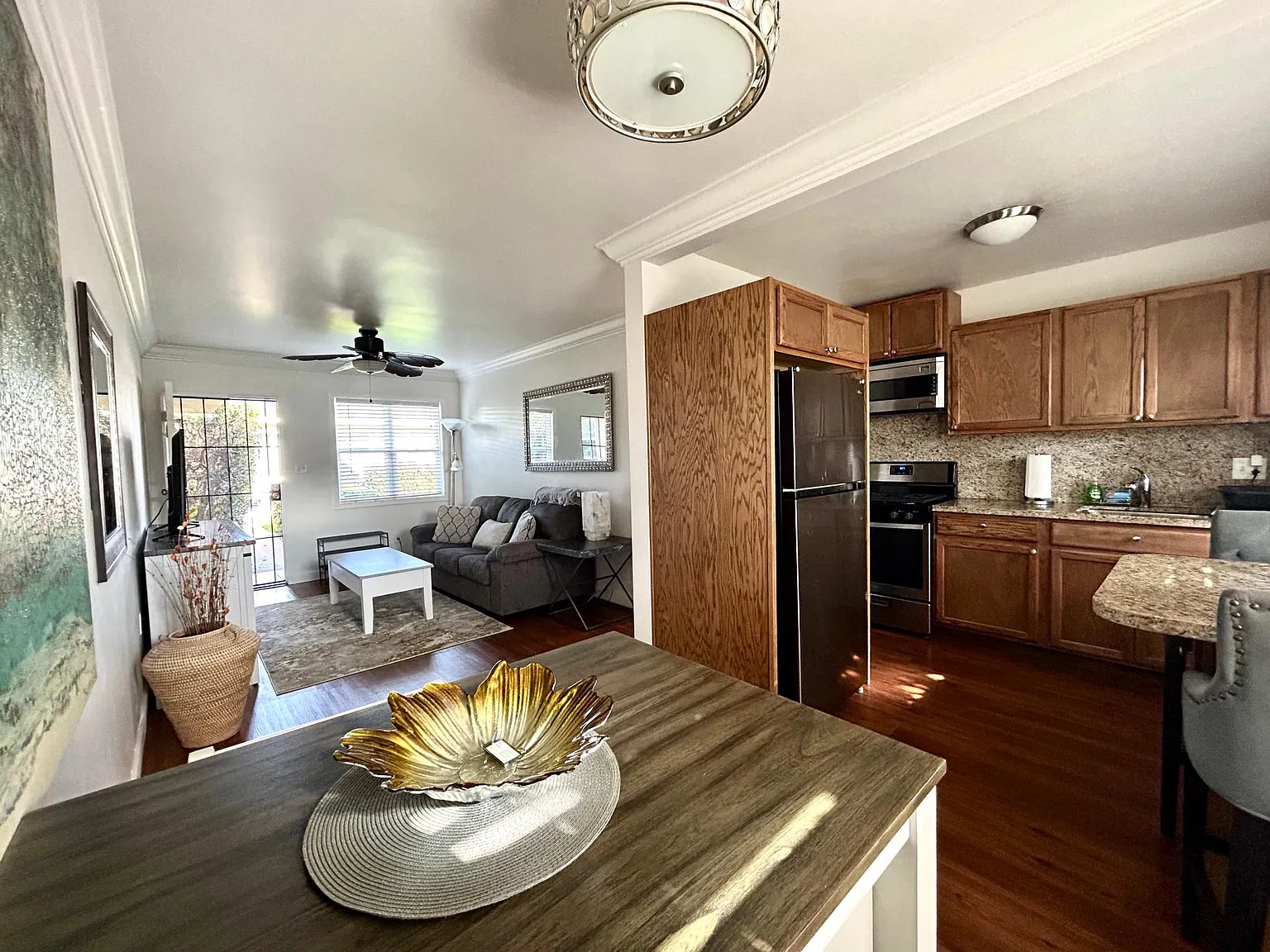 1 bed, $3,400 — Photo 2
