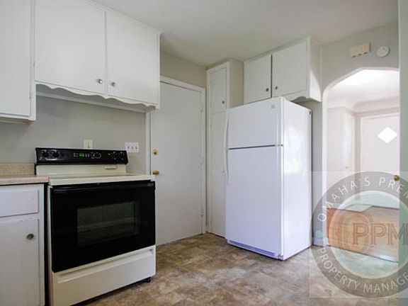 5th image of 4018 Bauman Ave