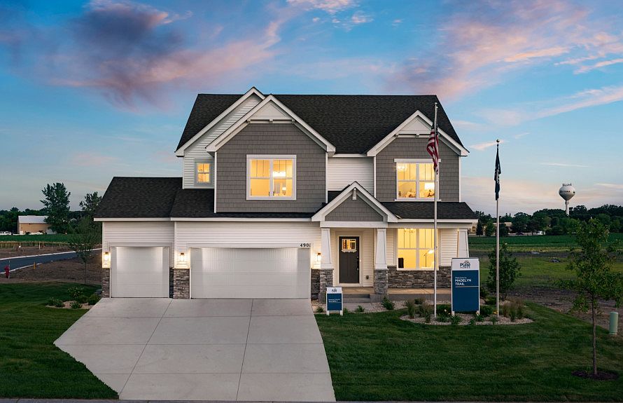 Madelyn Trail Expressions Collection by Pulte Homes in Victoria MN