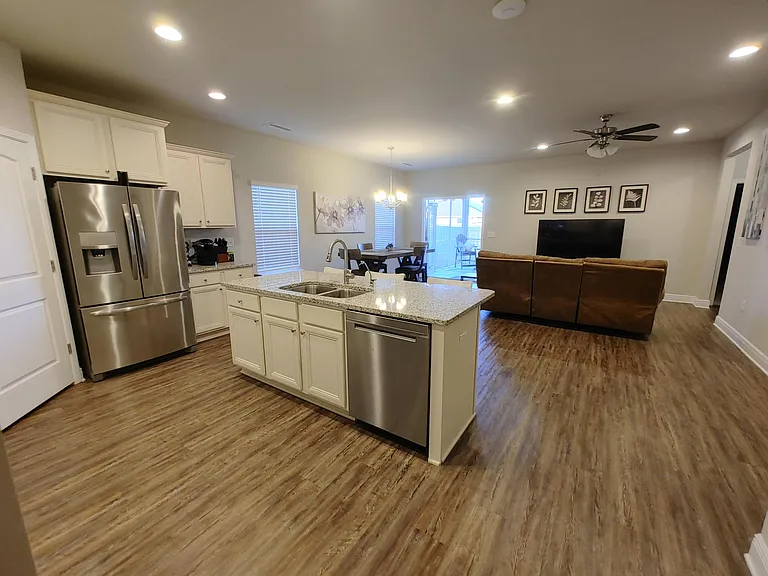 127 Bridge Harbor Dr — Photo 3