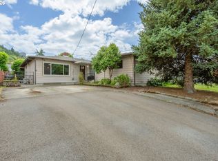 2843 W Sanders Ave, Roseburg, OR 97471
