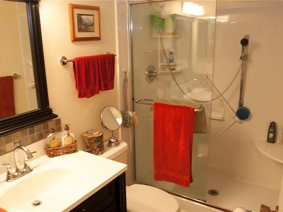 4th image of 2764 Sand Hollow Ct