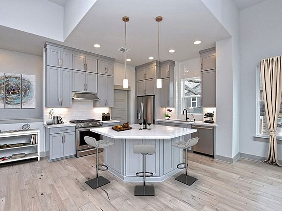 The Sierra - Kitchen