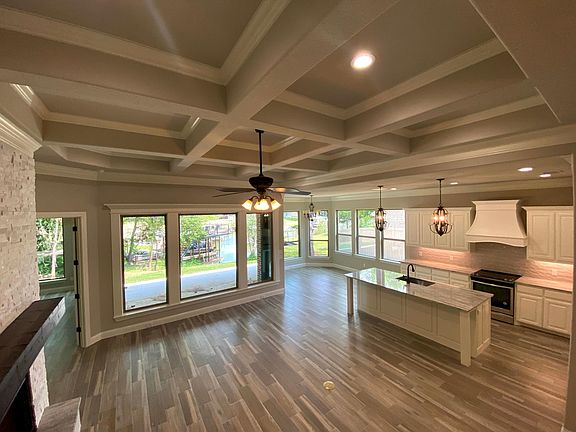 3rd image of 4007 Sioux Ct
