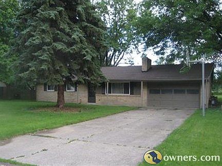 2nd image of 3911 Fernwald Dr