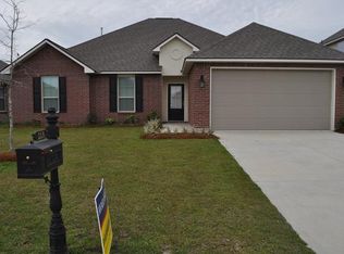 113 E Lake Ct, Slidell, LA 70461