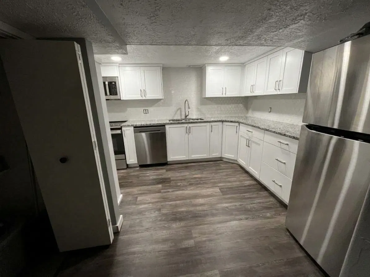 2 bed, 650 sqft, $1,350 — Photo 4