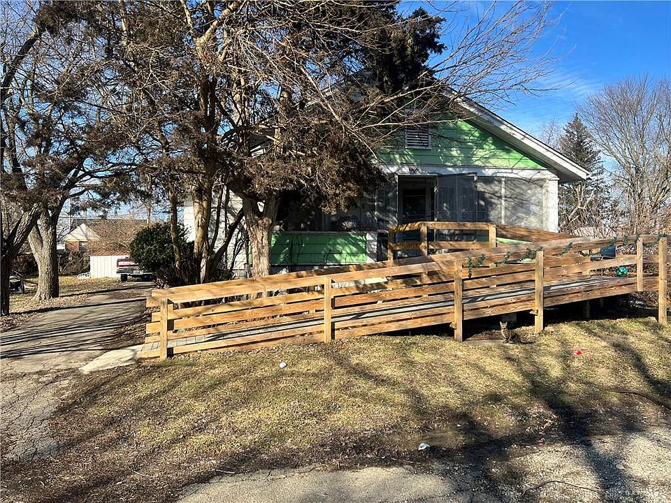 2nd image of 2009 Martin Ave