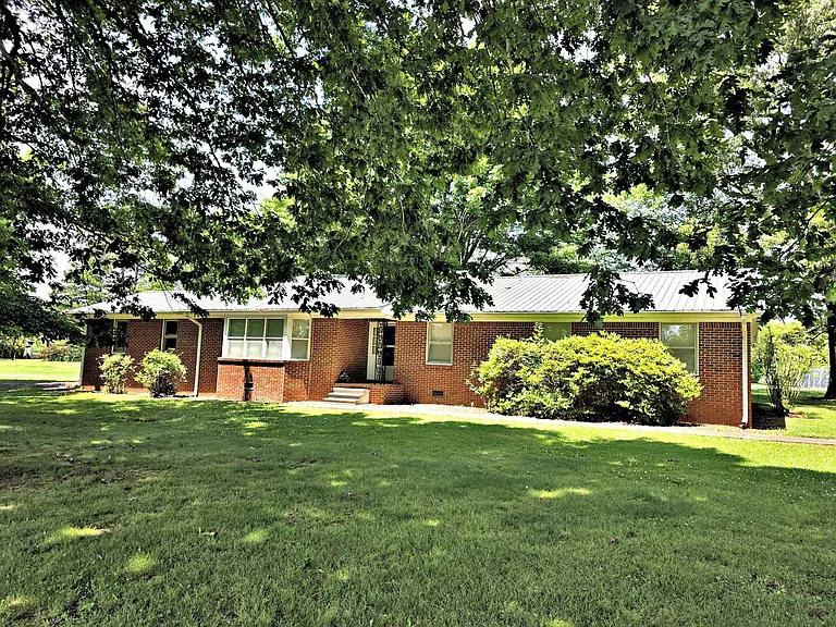 27043 Copeland Rd — Photo 2