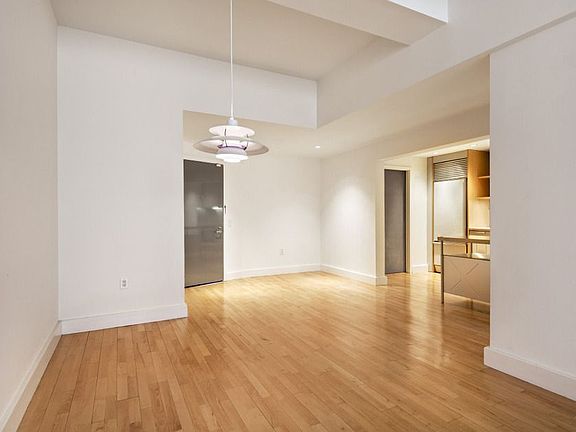 4th image of 80 Chambers St APT 12B