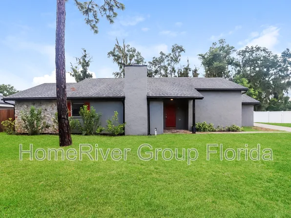815 Sandalwood Dr, Plant City, FL 33563
