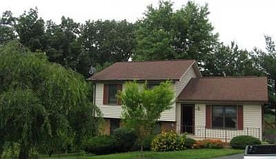 1st image of 3111 Horseshoe Ln