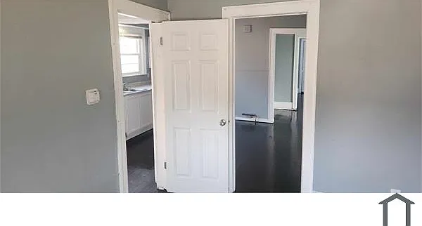 3992 Beaconsfield St #2 — Photo 8