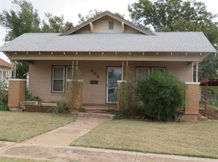 405 S 12th St, Clinton, OK 73601