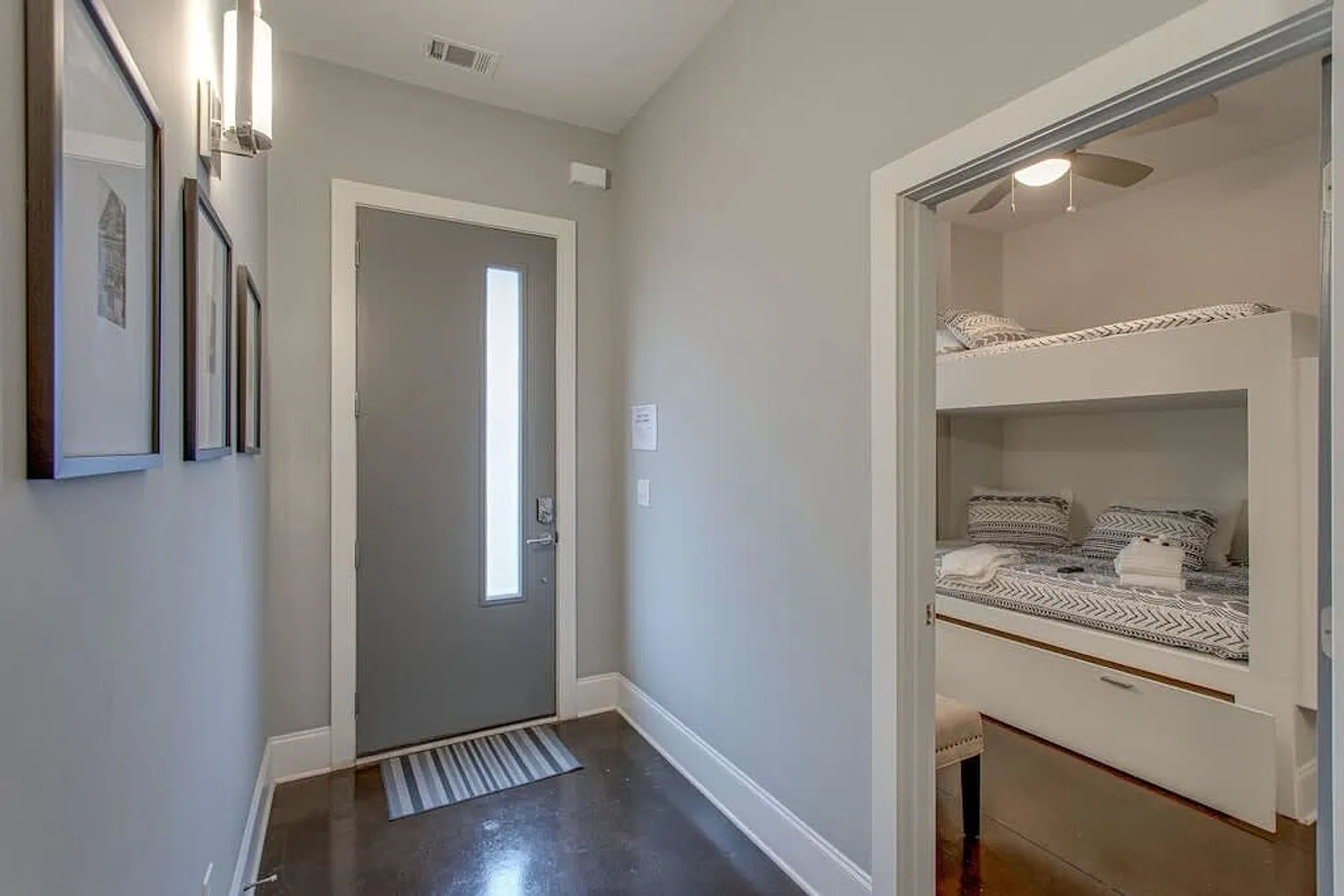4 bed, 3.0 bath, 1689 sqft, $7,104 — Photo 3