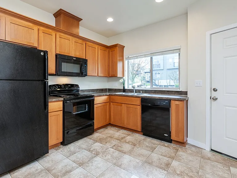 605 S 23rd St #605 — Photo 3