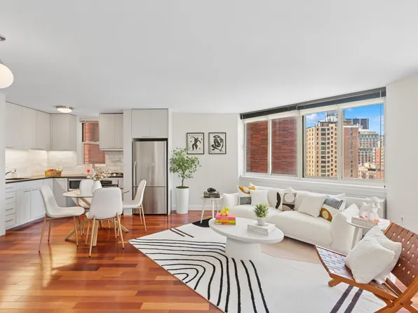206 East 95th Street 12B image 3 of 12