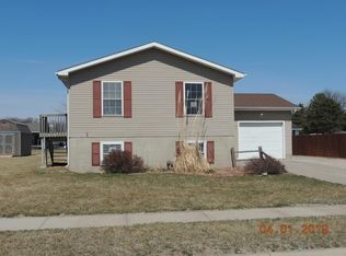 127 E H St, Hastings, NE 68901