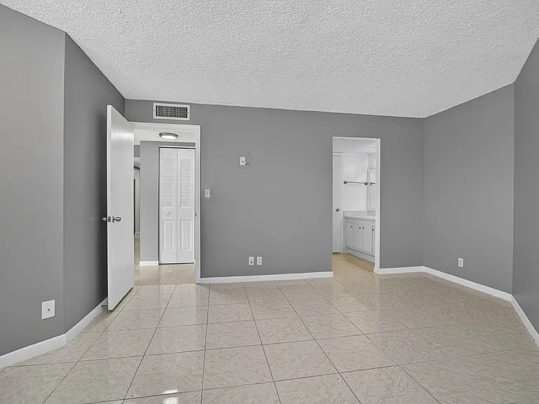 1900 N Congress Ave #201 — Photo 12
