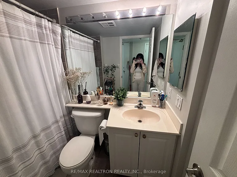 33 Empress Ave #1501 — Photo 15