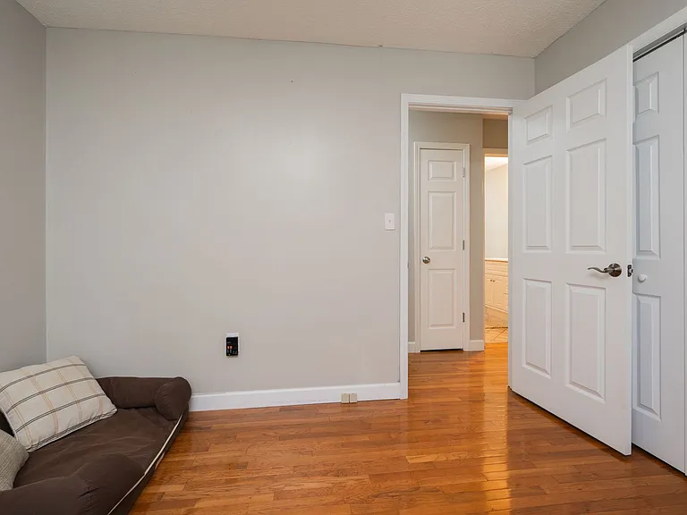 135 Riders Dr — Photo 29