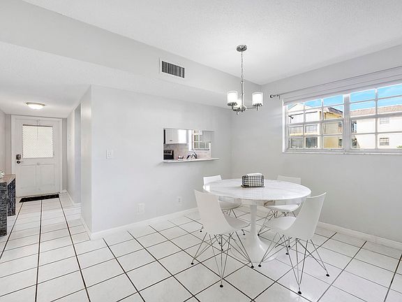 4th image of 1700 Dover Road #113-a