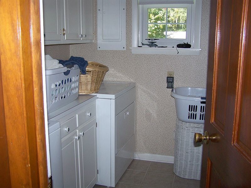 1st image of 588 NW Fairway Dr