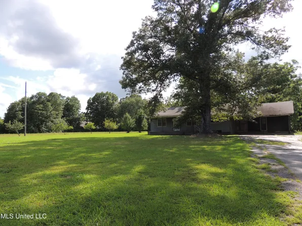 1709 Highway 305 N, Olive Branch, MS 38654
